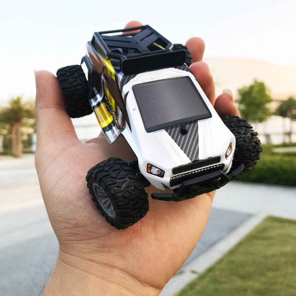4x4 radiocommandé tout terrain